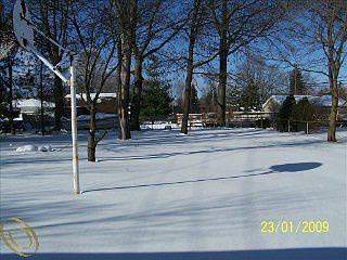 3rd image of 2475 Pauline Dr