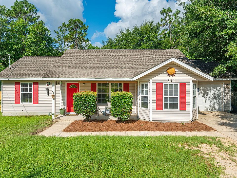 1st image of 534 Hyde Park Dr