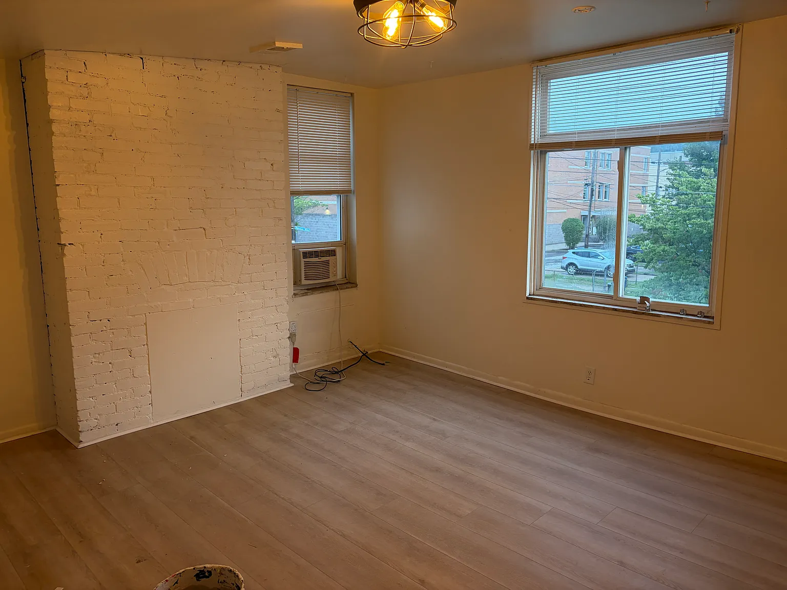3 bed, 1000 sqft, $1,850 — Photo 4