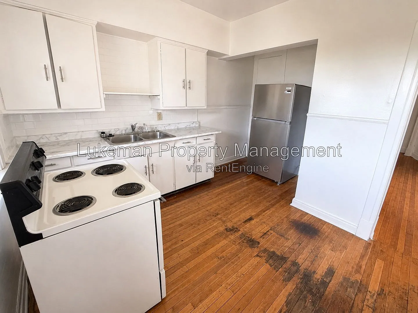 1 bed, 1.0 bath, $915 — Photo 3
