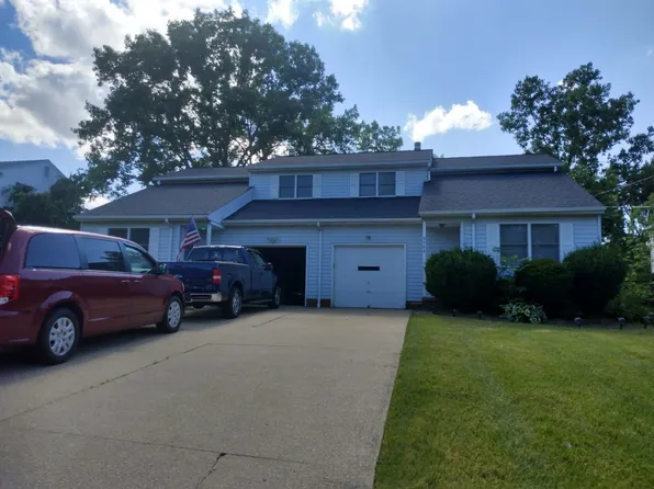 9966 Chamberlin Rd, Twinsburg, OH 44087