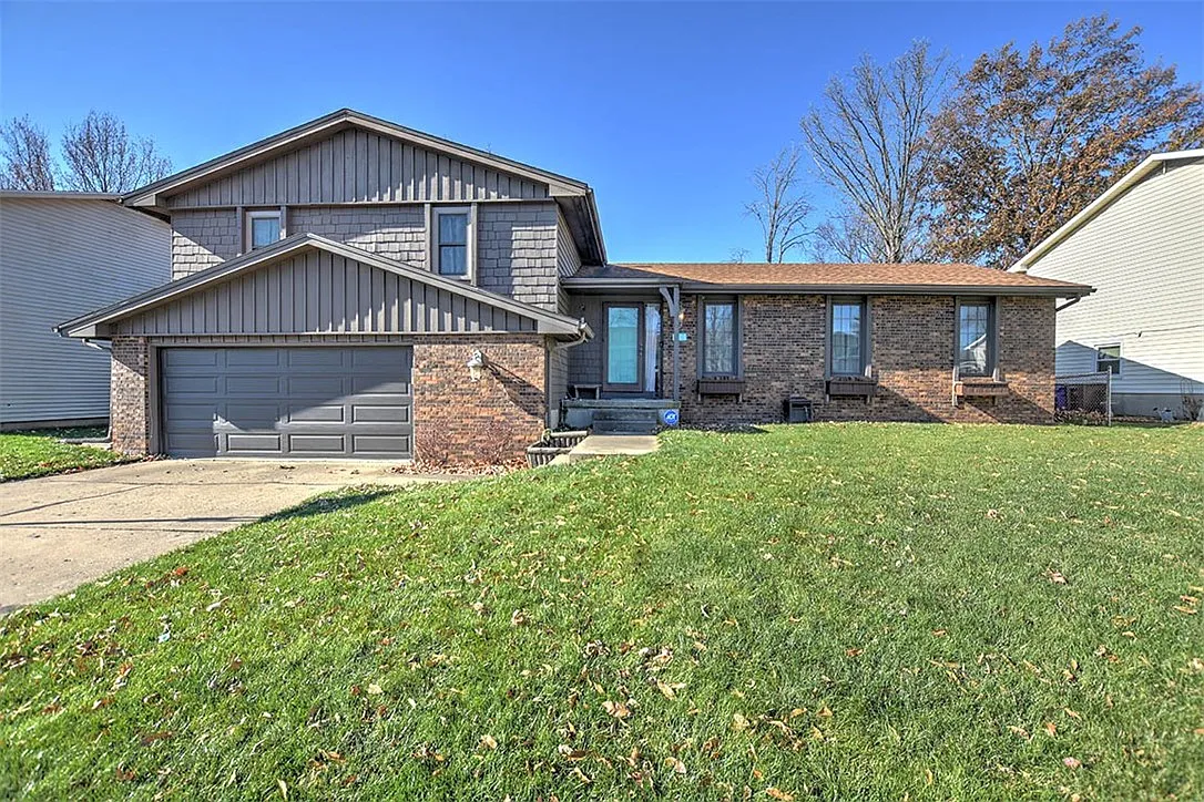 4453 Hale Dr photo 1