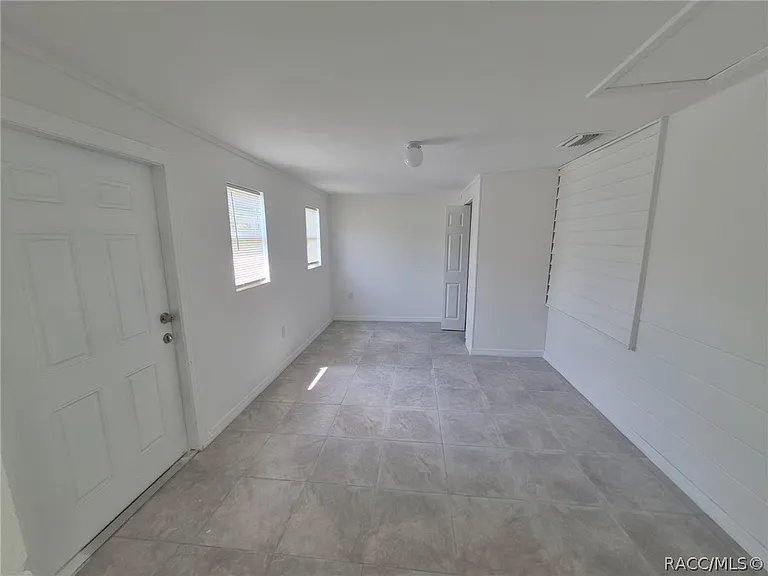 27 E Lemon St — Photo 11