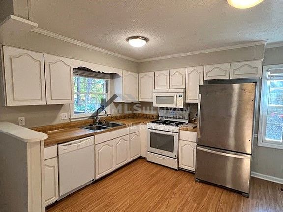 5th image of 5113 Timmons Dr