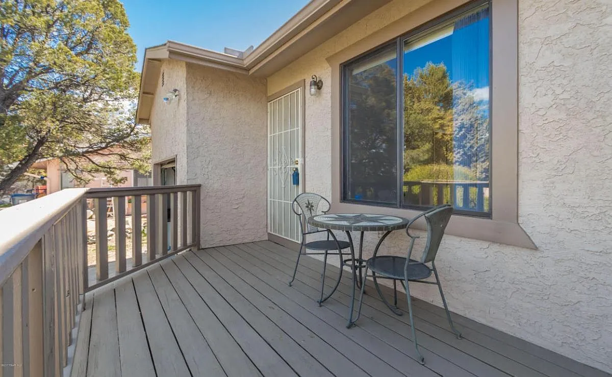 4583 E Gloria Drive — Photo 2