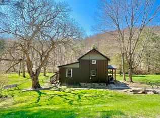 587 Point Rd, Bedford, PA 15522