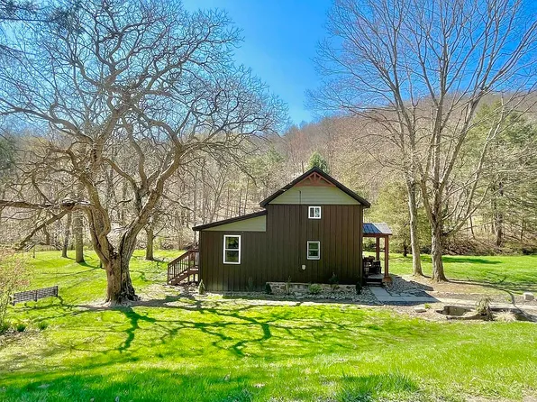 587 Point Rd, Bedford, PA 15522