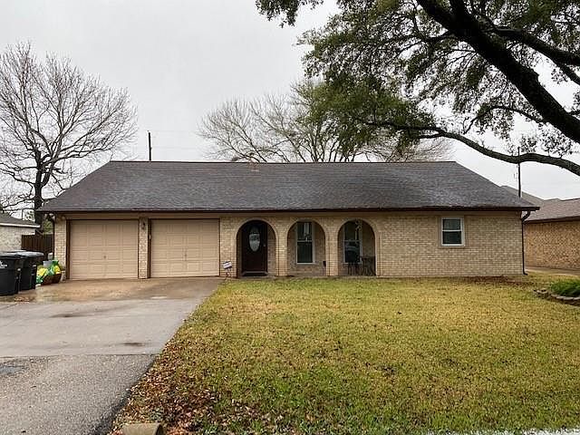 1st image of 5710 Iris Ln