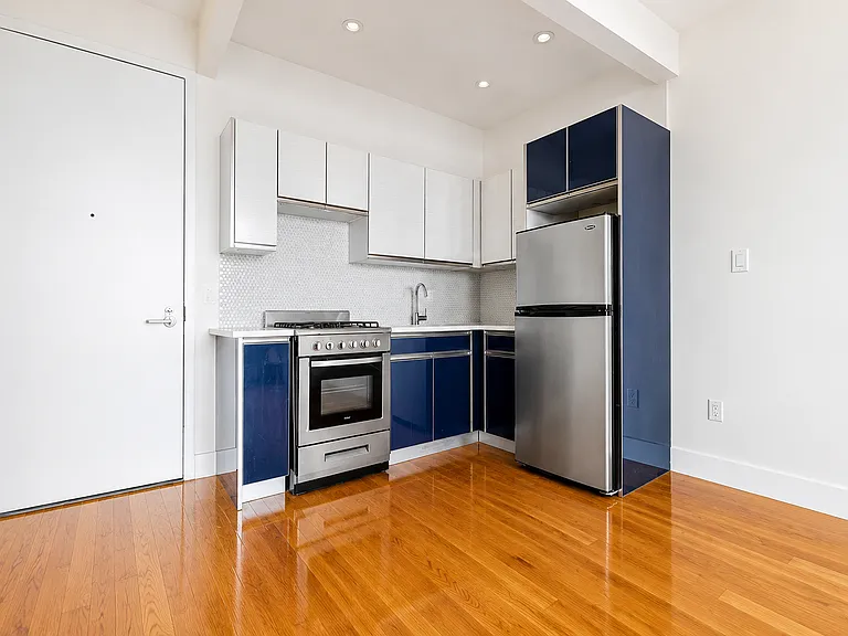 755 De Kalb Ave #2R — Photo 3