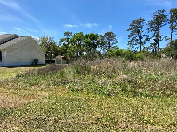 3245 Myrtle Ave, Brunswick, GA 31520