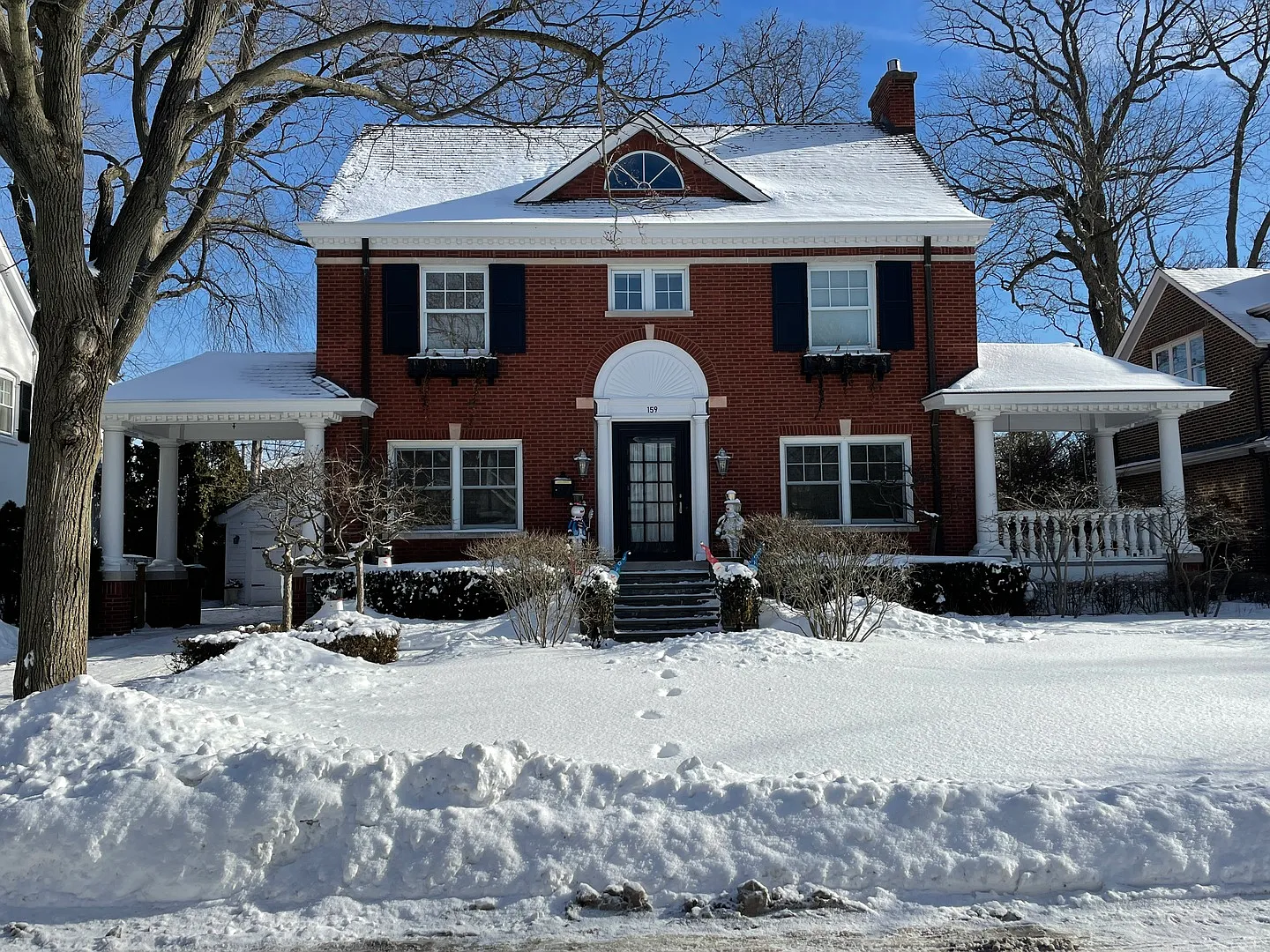 159 Fuller Ln photo 1