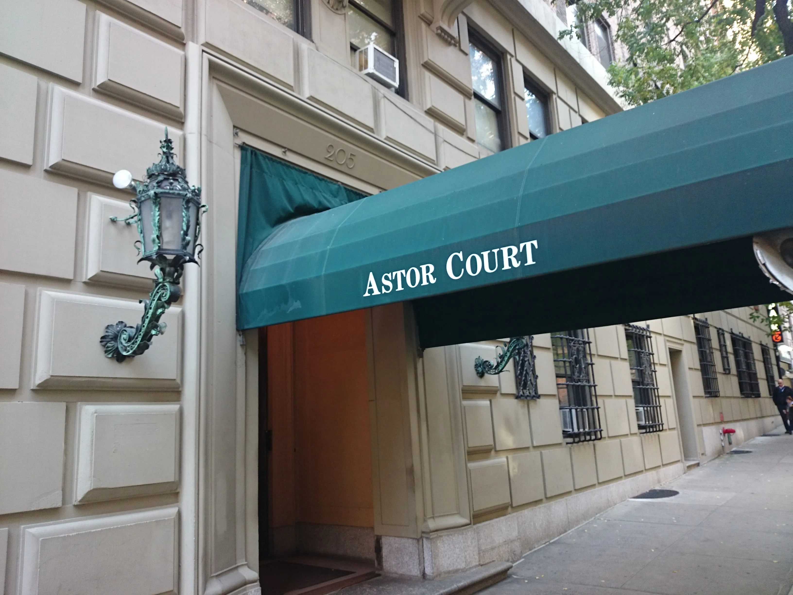 その他 STREET 05 2009 No.213 Astor Court at 210 West 90th Street in Upper West Side