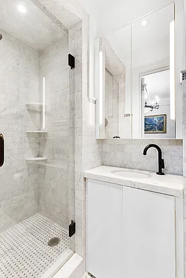 Sold by Compass | media 22