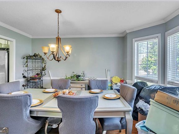 2nd image of 405 Amberly Ct