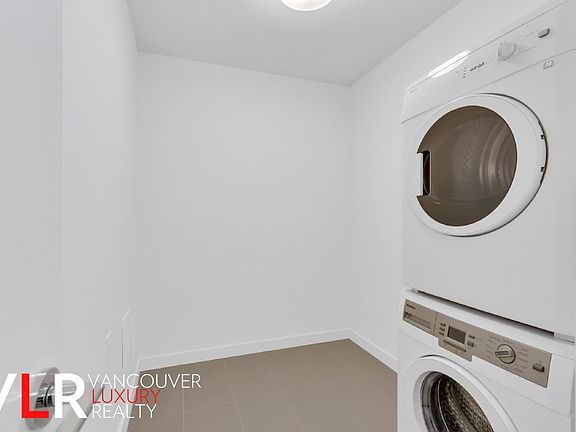 5th image of 4171 Cambie St #307