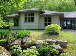 114 Firth Dr, Boothbay, ME 04537