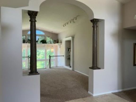 3rd image of 4932 Lake View Dr