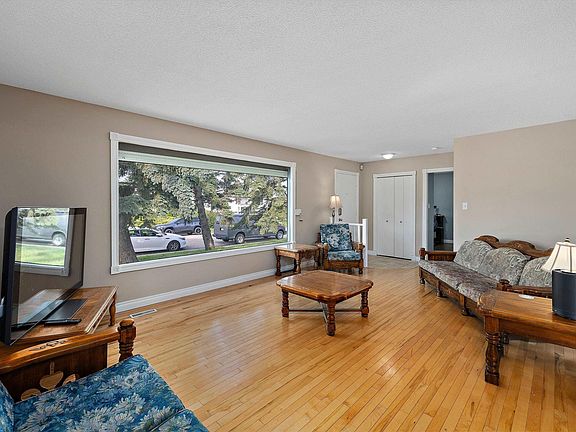 3rd image of 3511 73rd St NW
