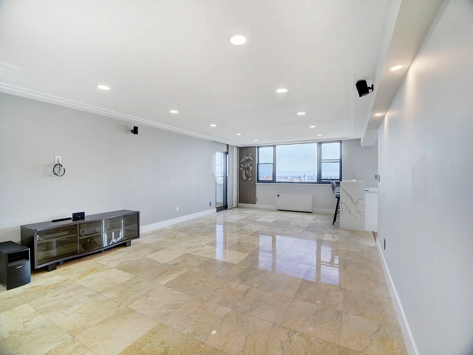1 bed, $3,000 — Photo 4