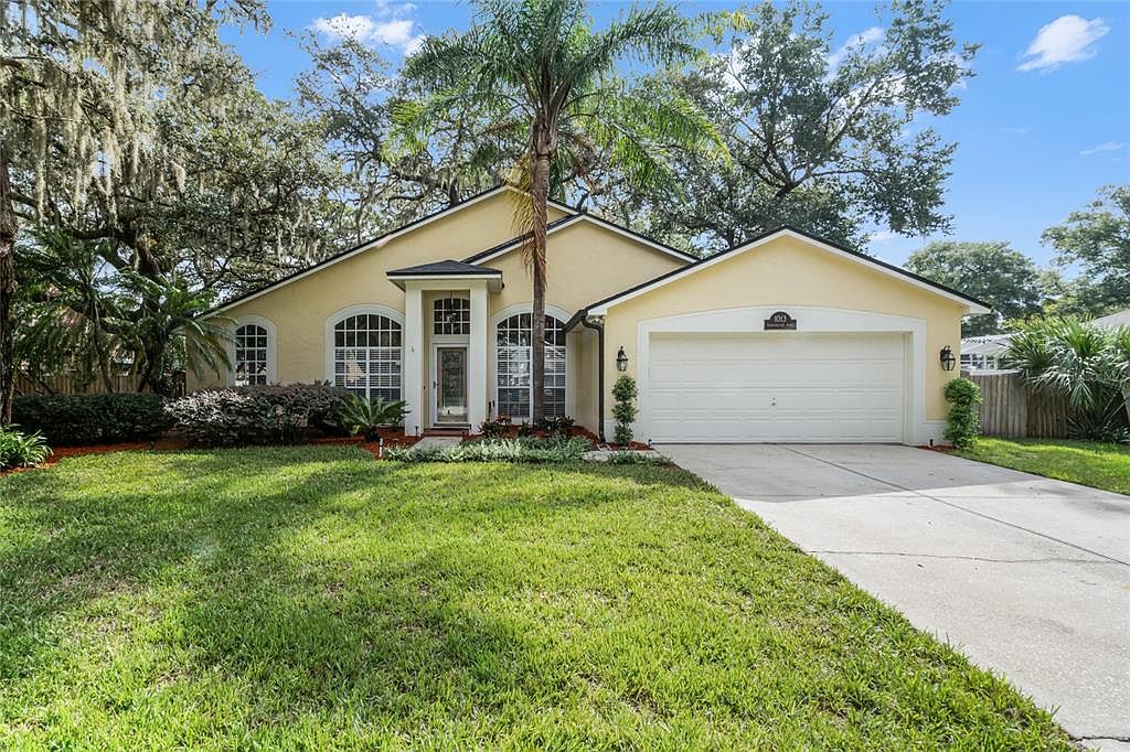 1013 Hanging Vine Point, Longwood, Fl 32750 