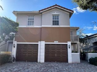 11562 NW 80th St, Doral, FL 33178