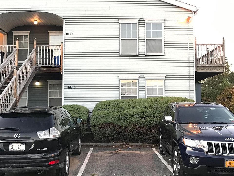 1st image of 135 Pond Way #B