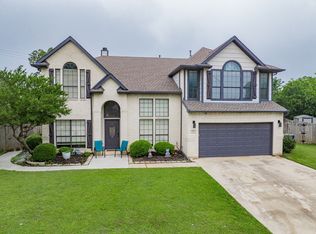 912 Parkhill Dr, Mansfield, TX 76063