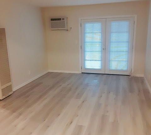 4th image of 3711 Morse Ave APT 34