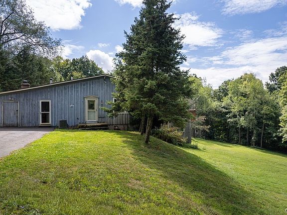 2nd image of 4424 Cole Rd