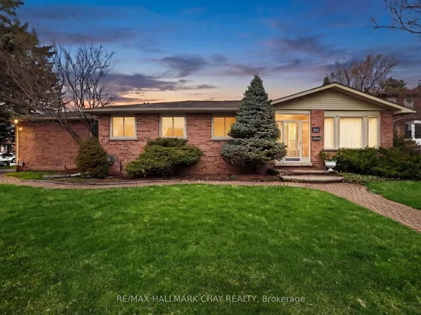 363 London Rd, Newmarket, ON L3Y 6G3