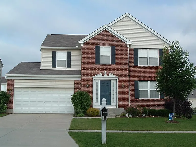 7999 Bradford Ct — Photo 1