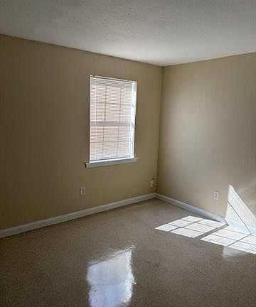 3rd image of 802 Behrman Hwy APT A