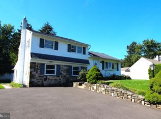 676 Violet Rd, Warminster, PA 18974