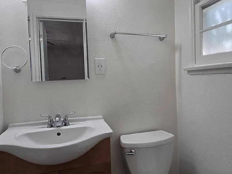 4706 Vantage Ave #3A — Photo 4