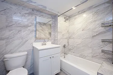 Rented by R New York