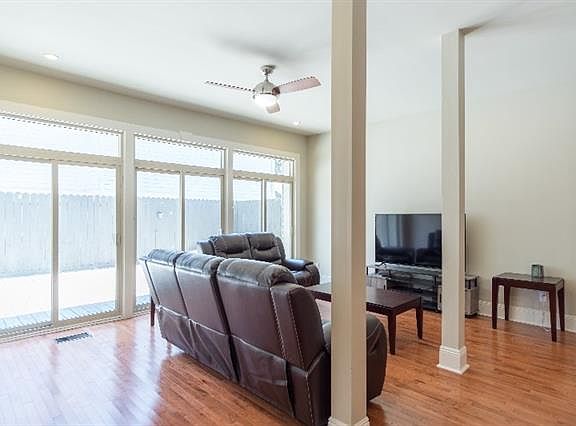 4th image of 3032 Napoleon Ave