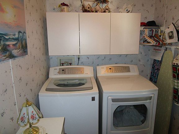 3rd image of 19729 Charleston Cir
