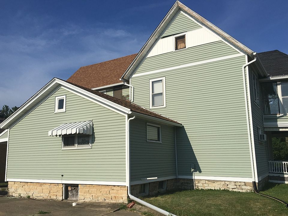 2nd image of 413 S Columbia St