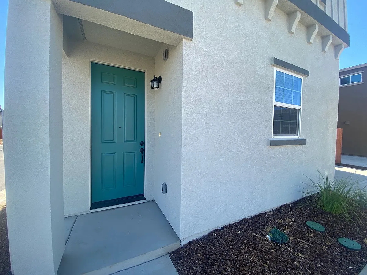 Building Photo - 6824 Mangosteen Ln
