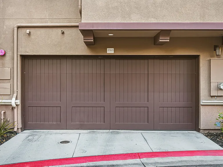 2065 San Luis Ave — Photo 30