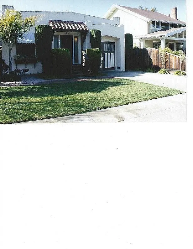 442 Birch Street — Photo 1