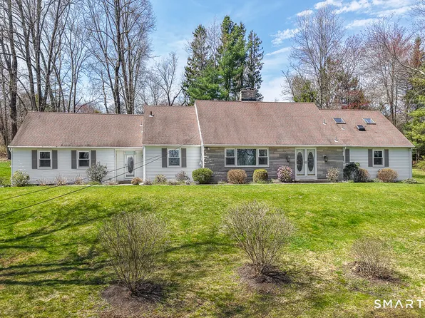 10 Edgehill Drive, Woodbridge, CT 06525