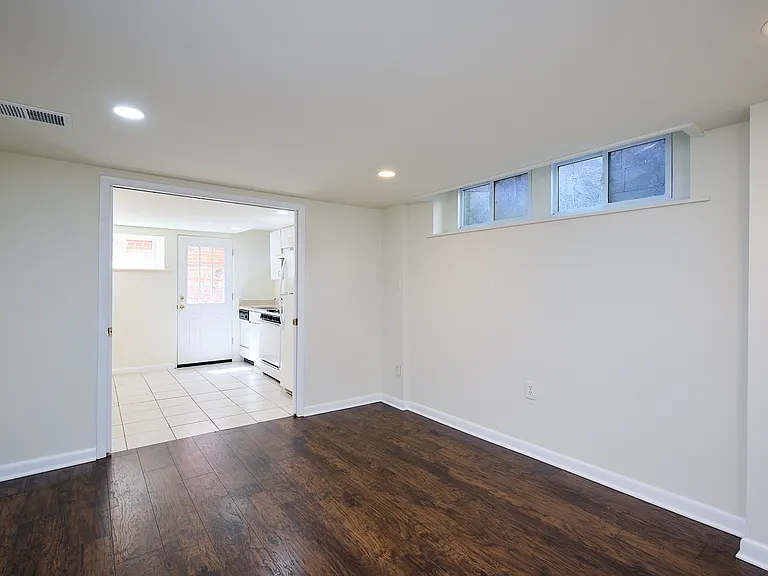 1600 Foxhall Rd NW — Photo 29