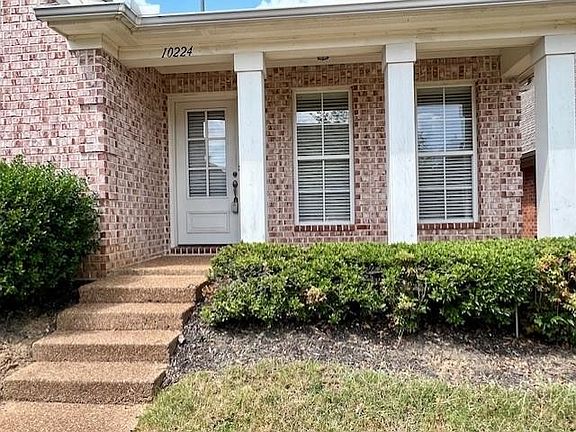 2nd image of 10224 Morning Hill Dr