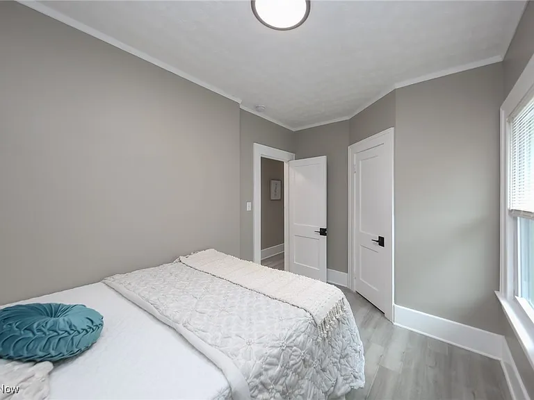 1574 Cohassett Ave — Photo 16