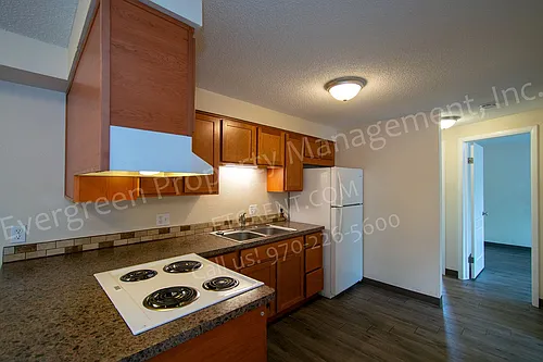 Mosher Manor Photo 1
