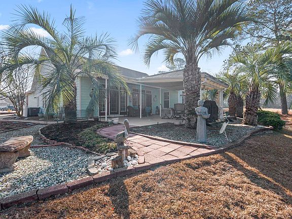 3rd image of 161 Regency Dr.