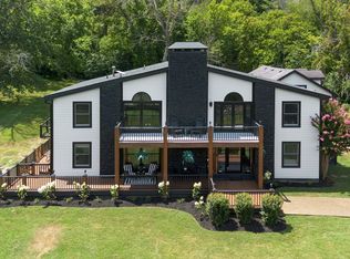 809 Sneed Rd W, Franklin, TN 37069