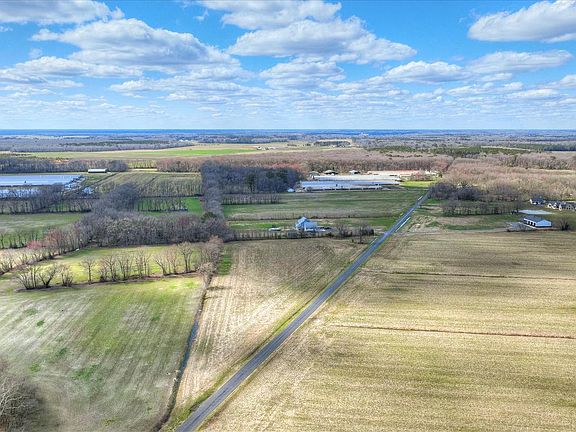 3rd image of 32268 McCary Rd