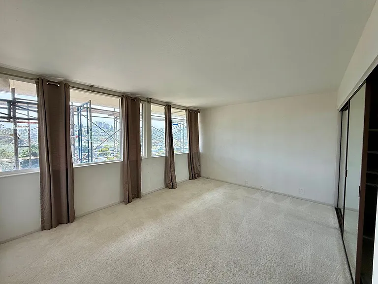 30 Andrew Dr #121 — Photo 17